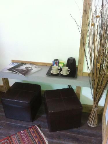 Bed & Breakfast Chambre D'h�te La Tour Du Merle