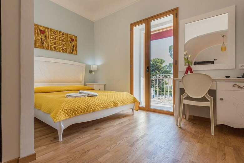 Hotel Flora