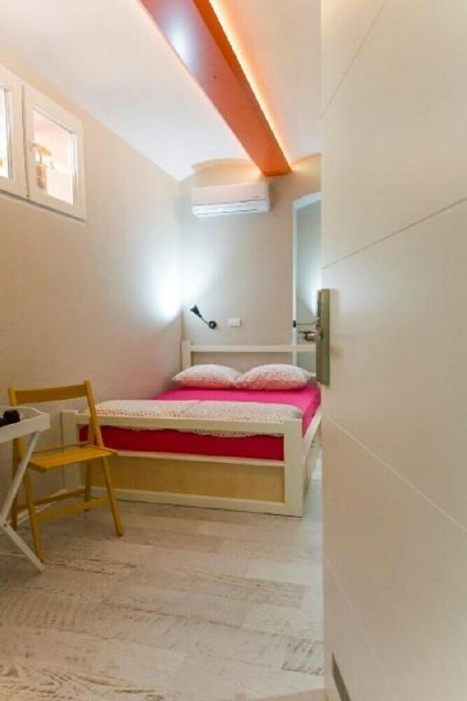 Hostal Bongo Hostel