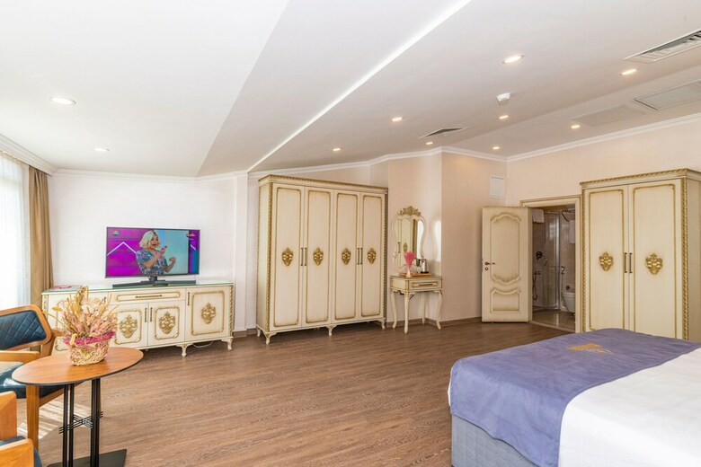 Czn Burak Hotel