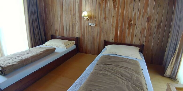 Hotel Adk Papandayan Homestay & Tour