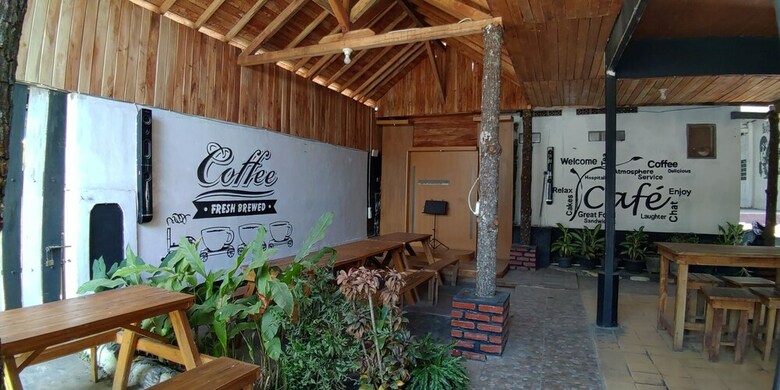 Hotel Adk Papandayan Homestay & Tour