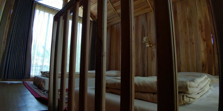 Hotel Adk Papandayan Homestay & Tour