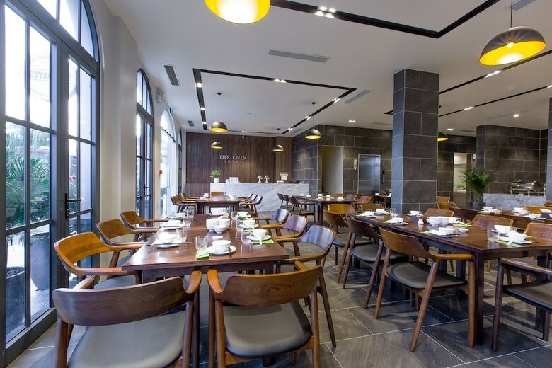 The Twin Hotel