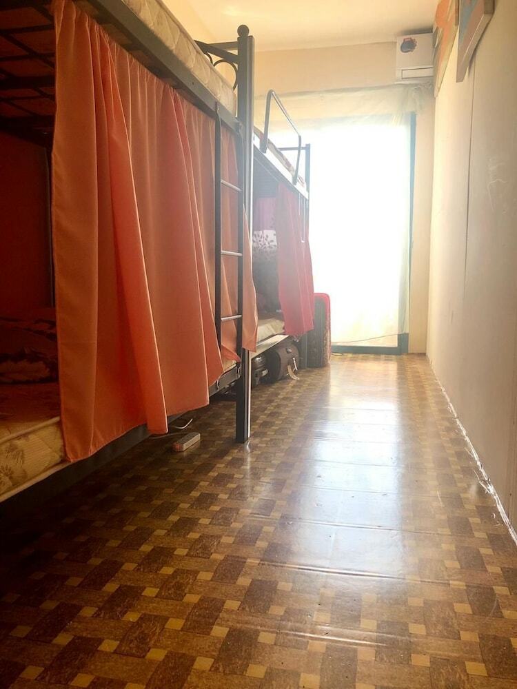 Hostal Friends House Hostel