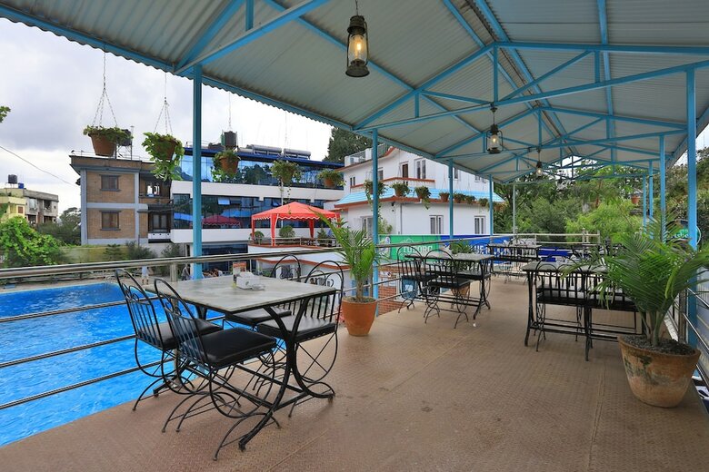 Oyo 591 Hotel Blue Moon