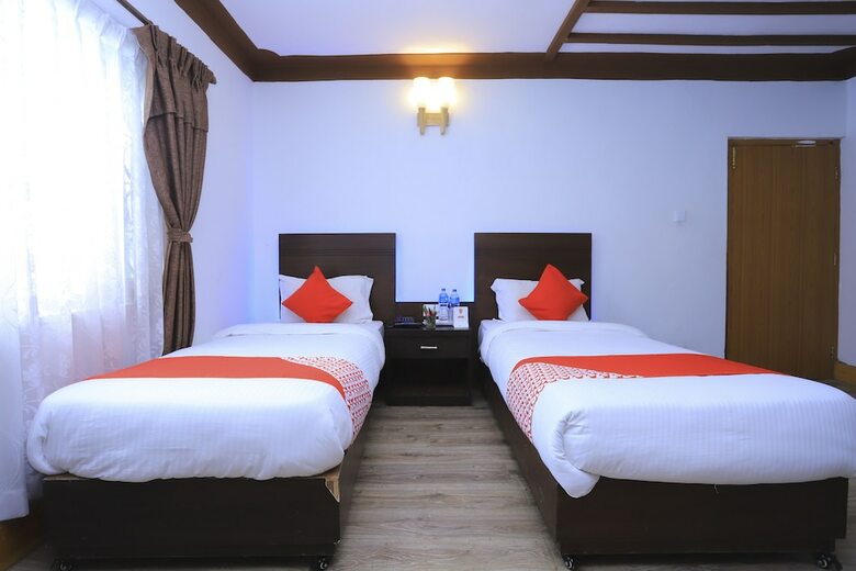 Oyo 591 Hotel Blue Moon