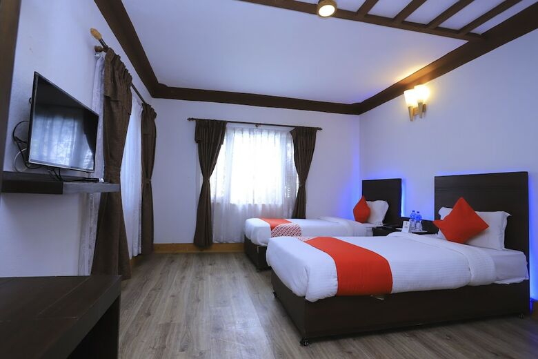 Oyo 591 Hotel Blue Moon