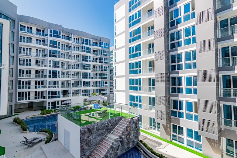 Apartamentos Centara Grand Avenue By Pattaya Holiday