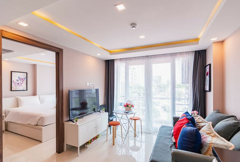 Apartamentos Centara Grand Avenue By Pattaya Holiday