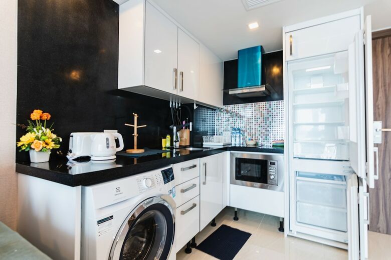 Apartamentos Centara Grand Avenue By Pattaya Holiday