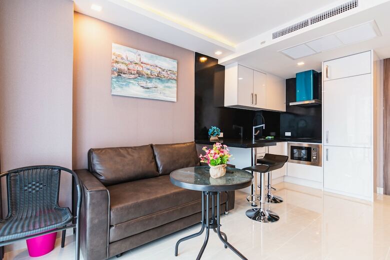Apartamentos Centara Grand Avenue By Pattaya Holiday