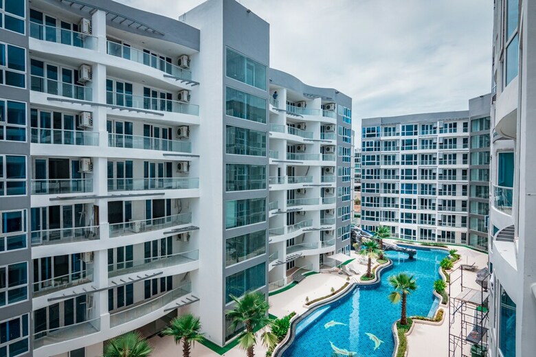 Apartamentos Centara Grand Avenue By Pattaya Holiday