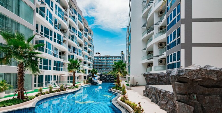 Apartamentos Centara Grand Avenue By Pattaya Holiday