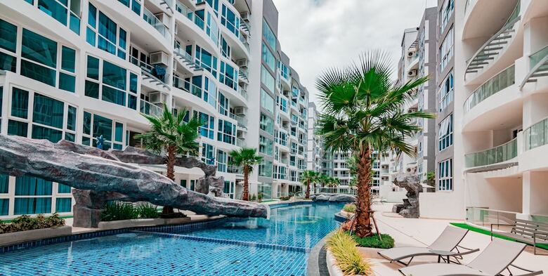 Apartamentos Centara Grand Avenue By Pattaya Holiday