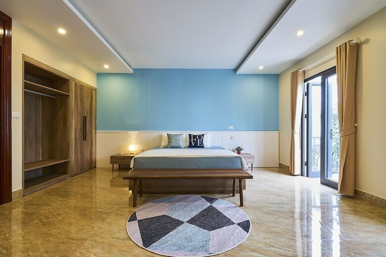 Hotel La Lumiere Harbor House