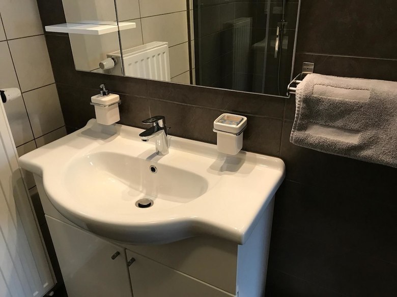Hotel Apartments And Rooms Rea
