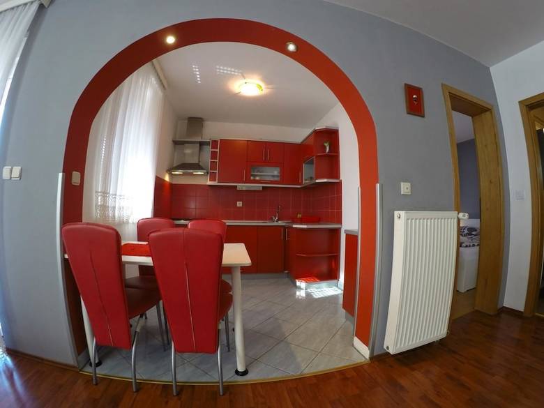 Hotel Apartments And Rooms Rea