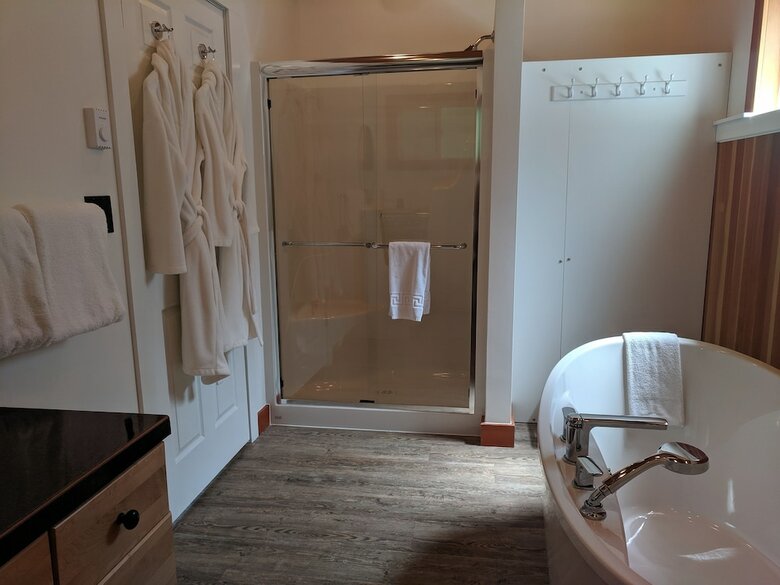 Hotel Gowlland Harbour Resort