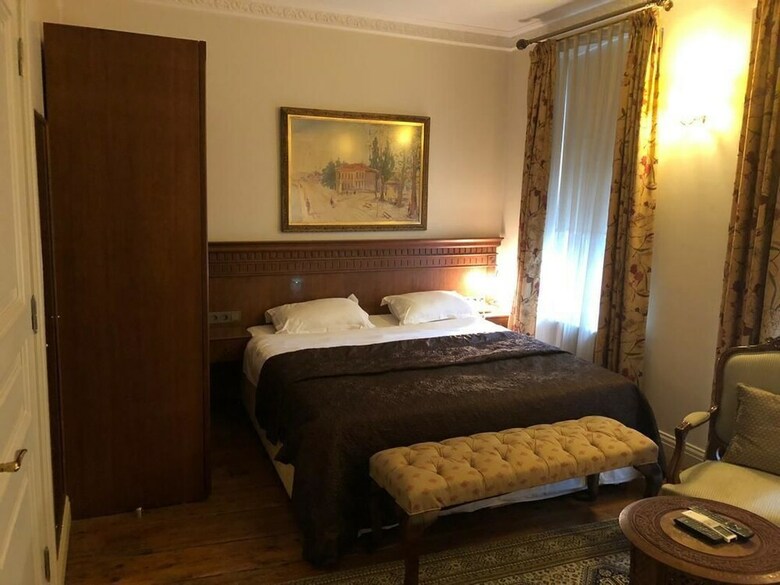 Hotel Dila Suites
