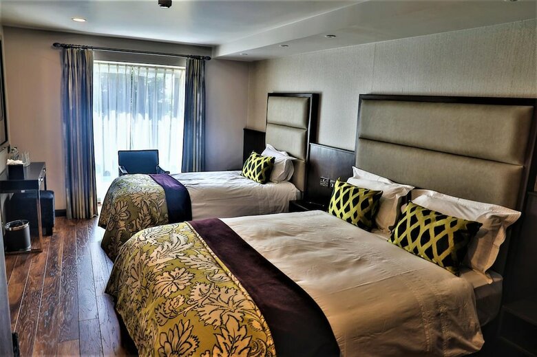 The Lansdowne Hotel