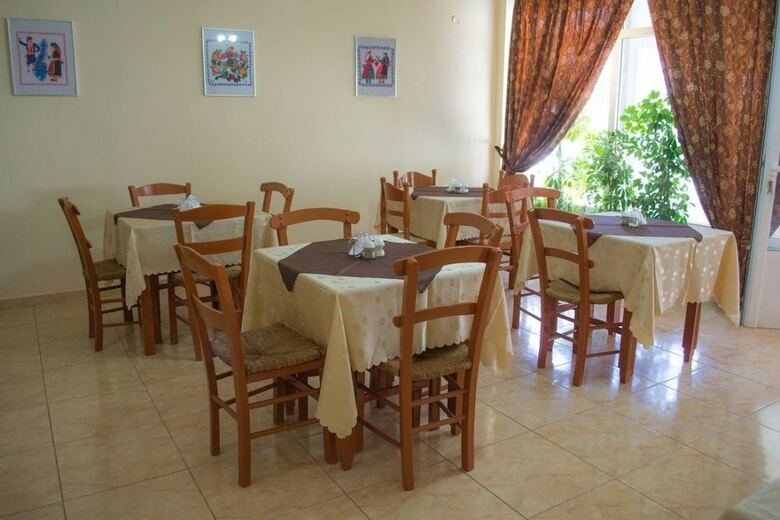 Apartamentos Dorana Trekking Hotel