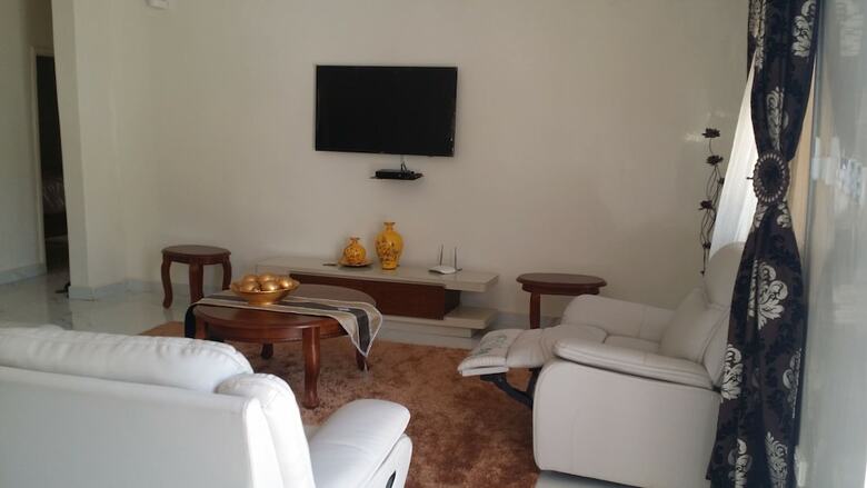 B2 Self Catering Apartments