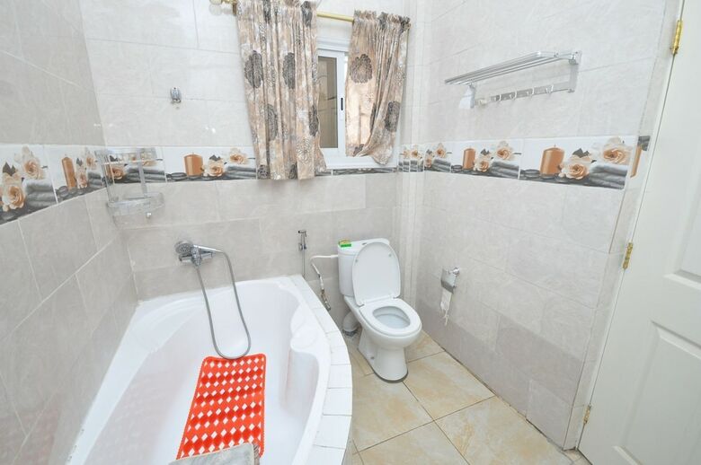 B2 Self Catering Apartments