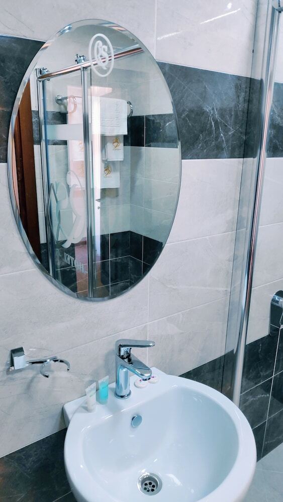 Royal Sapphire Hotel