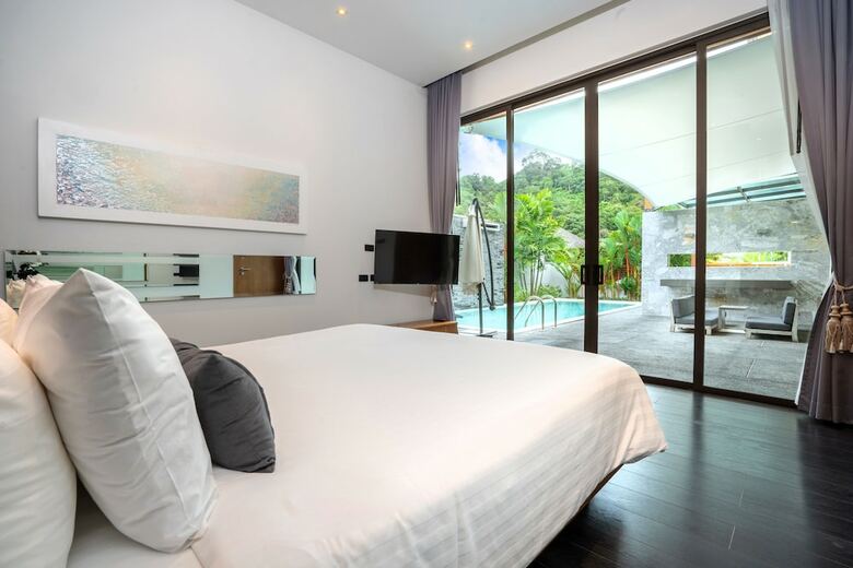 Luxurious 3 Bedroom Designer Pool Villa