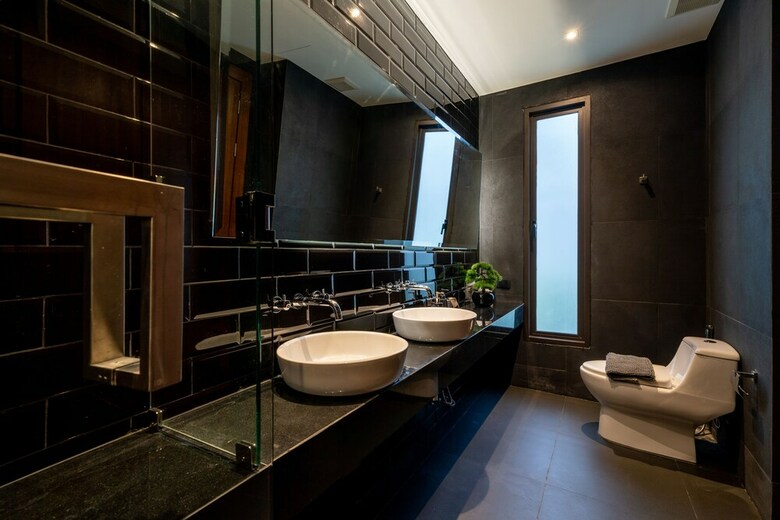 Luxurious 3 Bedroom Designer Pool Villa