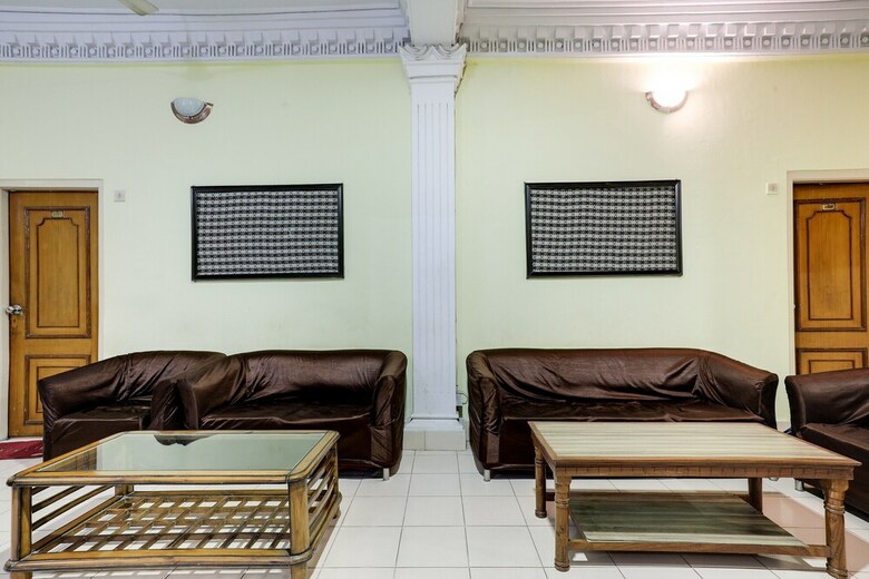 Oyo 582 Hotel Lacoul
