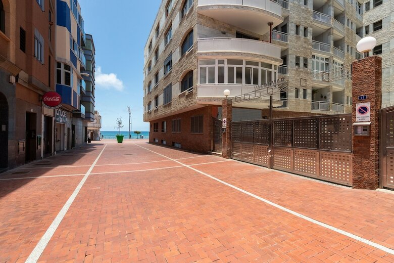 Apartamentos Surf Beach Canteras+parking+wifi