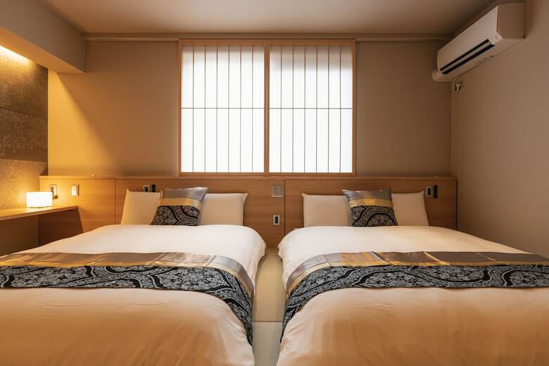 Apartamentos Grand Base Iolani