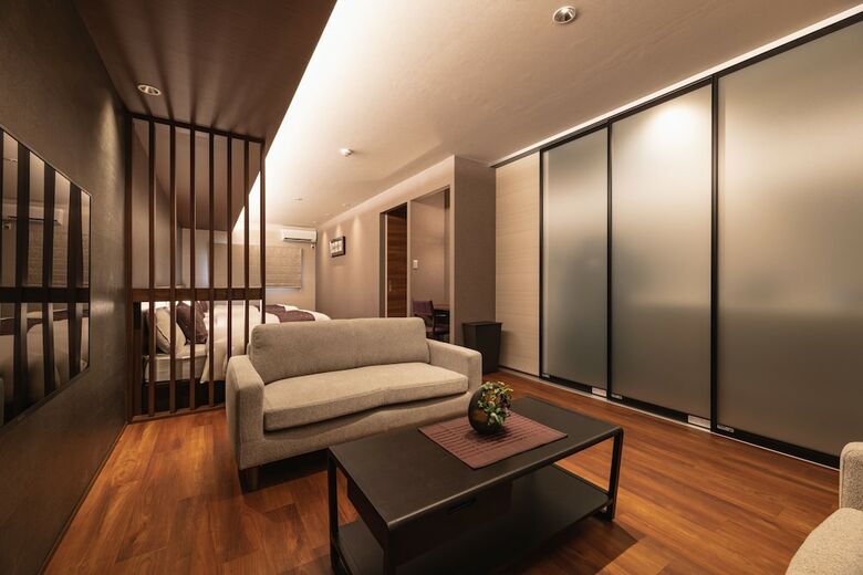Apartamentos Grand Base Iolani