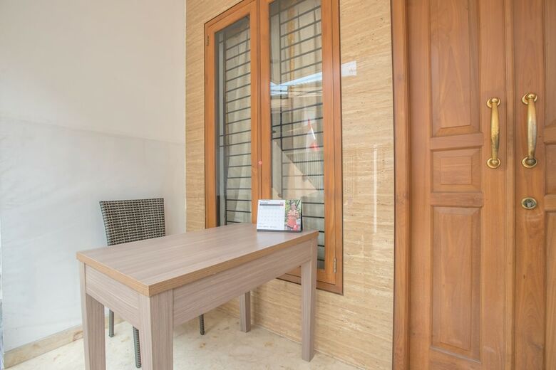 Hostal Oyo 1496 Weleri 07