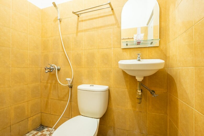 Hostal Oyo 1444 Hotel Patradisa