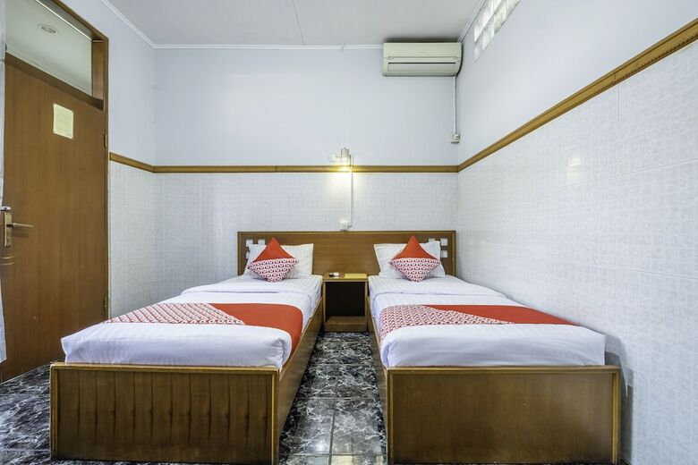 Hostal Oyo 1446 Patradissa Hotel