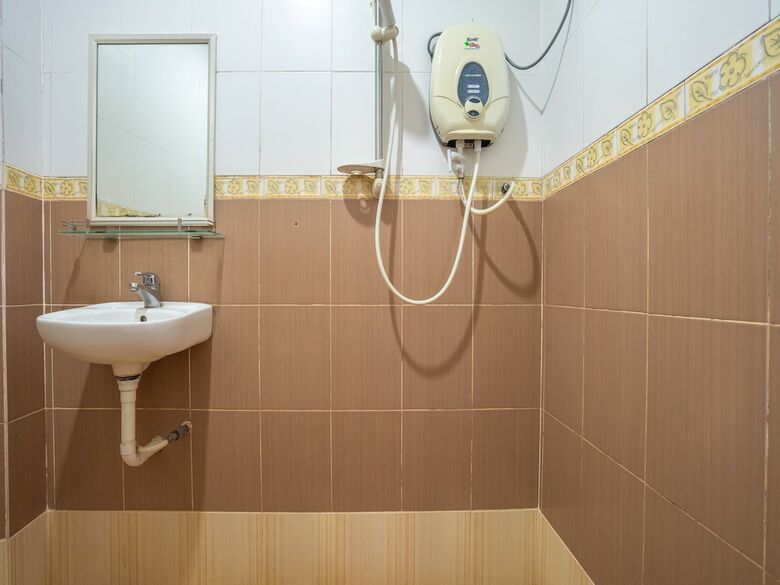 Oyo 89328 Sz Hotel