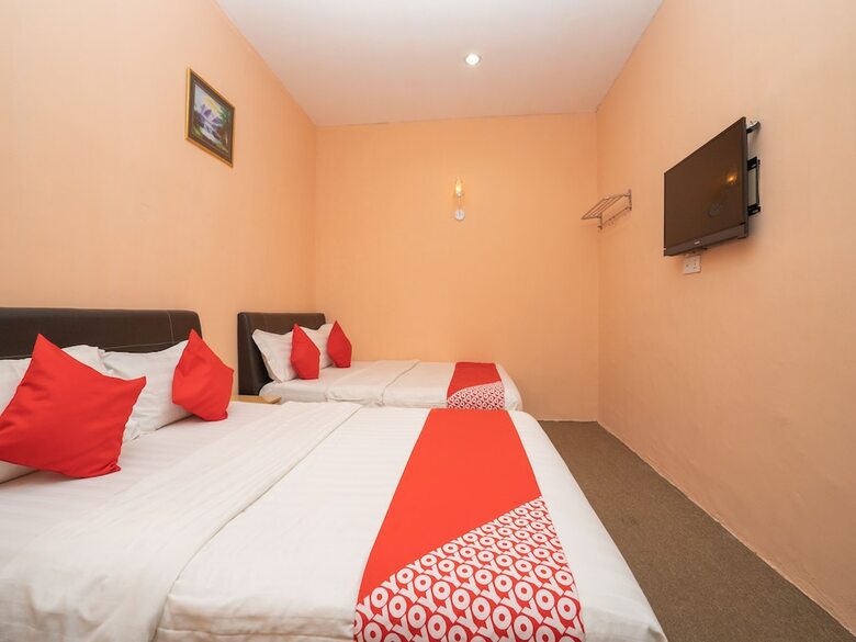 Oyo 89328 Sz Hotel