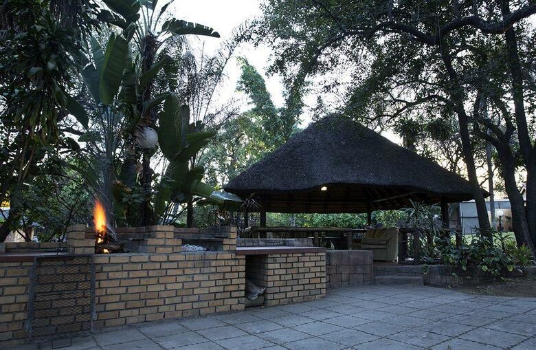 Hotel Sunbird Lodge - Guest House