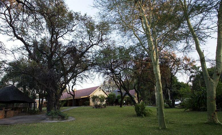Hotel Sunbird Lodge - Guest House