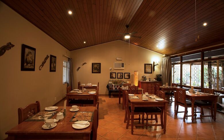 Hotel Sunbird Lodge - Guest House