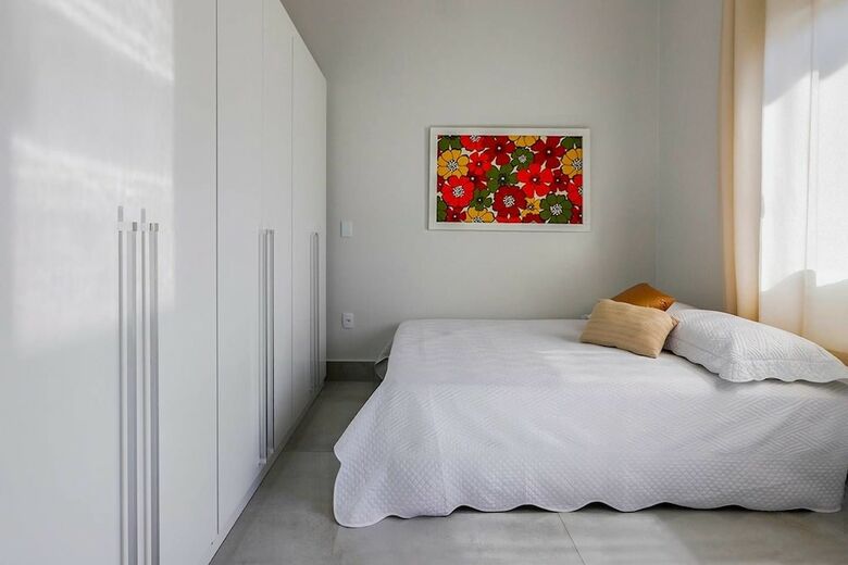 Casa Moderna Em Condom�nio de Canasvierias