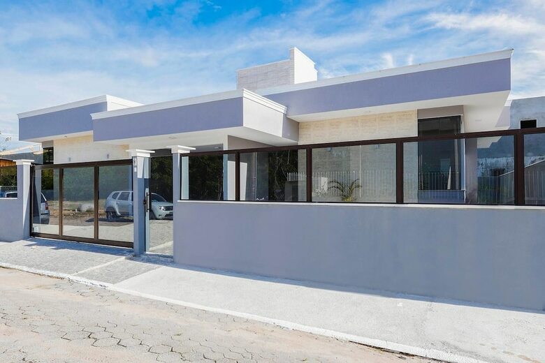 Casa Moderna Em Condom�nio de Canasvierias