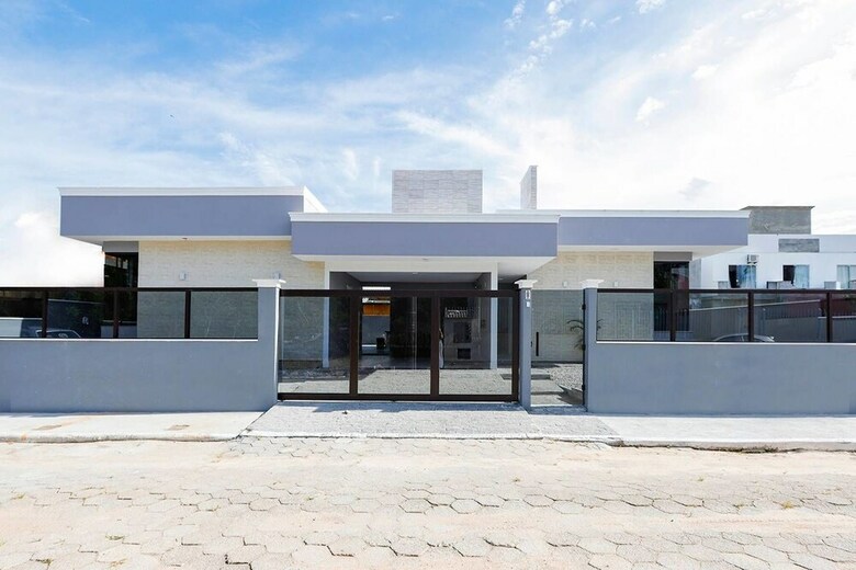 Casa Moderna Em Condom�nio de Canasvierias