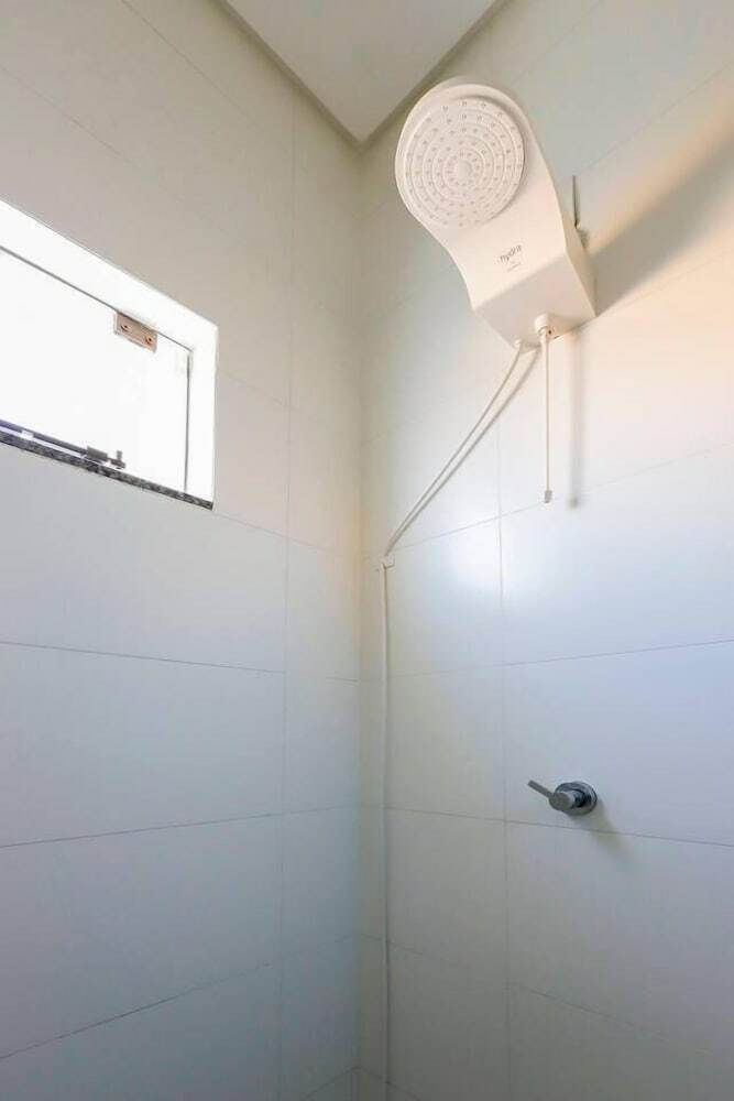 Casa Moderna Em Condom�nio de Canasvierias