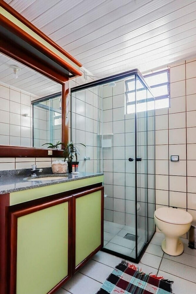 Apartamentos Varanda E Churrasqueira Na Praia de Canasvieiras