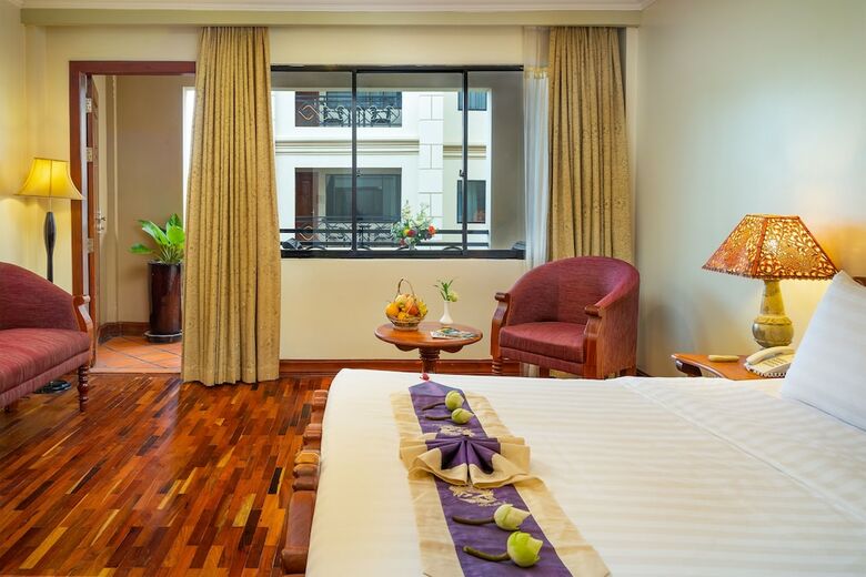 Dragon Royal Angkor Hotel