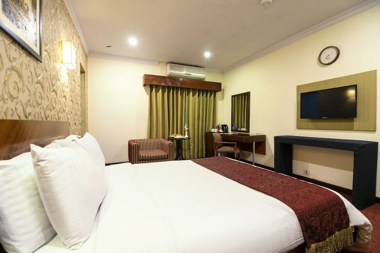 Hotel One The Mall Lahore